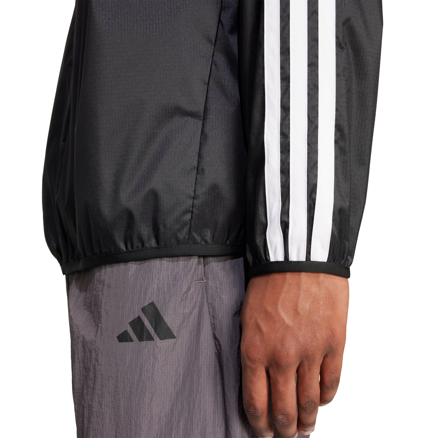 Adidas Giacca a vento Essential 3-Stripes Ripstop IM7848 Nero